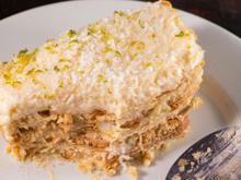 Pavê de limão com bolacha maizena é a sobremesa refrescante e econômica para o seu Natal!