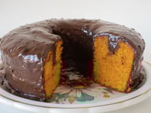 O que é bom pode ficar ainda melhor: bolo de cenoura na airfryer