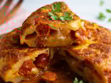 Apenas 4 ingredientes, mas tão delicioso: faço esse prato simples com ovo no café da manhã dia sim, dia não