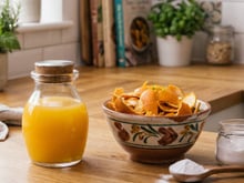 Para que serve misturar cascas de laranja e bicarbonato? Essa combinação pode ser muito útil, mas é preciso fazer do jeito certo
