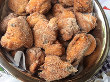 Bolinho de chuva com goiabada Família Bastos