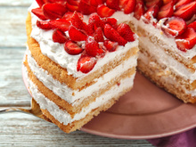 Bolo de aniversário barato: o simples que funciona e é uma delícia