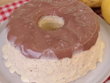 Esse sorvetão de maracujá trufado é a sobremesa de verão oficial da minha família: refrescante, cremoso e azedinho na medida