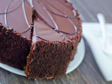 Devils food cake: confira a receita do bolo de chocolate delicioso