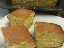 Bolo de Fubá com Laranja