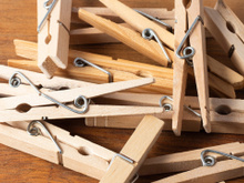 Se você tem pregador de roupa em casa, você tem um tesouro: 5 maneiras de aproveitar esse item no dia a dia