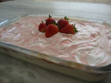 Pavê de morangos e doce de leite