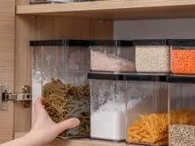 Traças na despensa ou no armário da cozinha? Esse tempero barato que você já deve ter em casa pode te ajudar