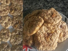 Biscoito vitaminado de aveia com chocolate ou uvas passa
