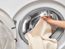 Secar roupa custa mais do que você imagina: veja no TudoGostoso quanto você paga de eletricidade pela sua máquina de lavar