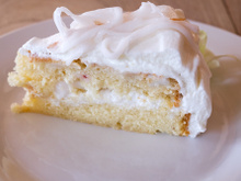 Bolo de abacaxi com coco: receita simples