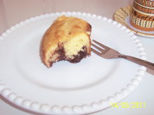 Bolo de fubá com creme de chocolate By Paula