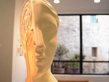 O único museu da Europa dedicado ao olfato fica nesta pequena cidade na Espanha; você pode sentir quase 100 aromas