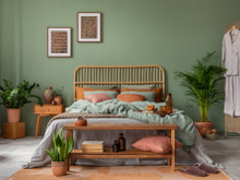 Nem parede totalmente branca, nem cor de destaque: saiba qual é a tendência do momento para ter um quarto harmônico e aprovado por designers