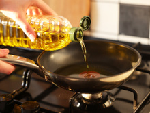 Azeite de oliva, girassol, coco, soja: por quanto tempo você pode conservar uma garrafa de óleo vegetal depois de aberta?