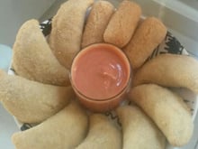 Pastel com massa de batata
