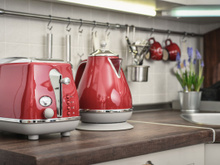 Presente de Natal: 5 eletrodomésticos vermelhos para mimar quem ama cozinhar