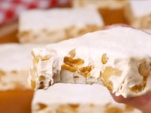 Nunca mais comprei depois que aprendi a fazer torrone caseiro: com apenas 5 ingredientes, dá até para vender!