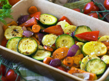 O ingrediente que a minha avó usa para deixar qualquer legume assado mais gostoso e que você já tem aberto na geladeira