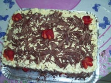 Bolo de morango e nata