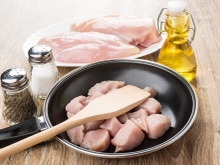 Truques para recuperar o antiaderente da panela