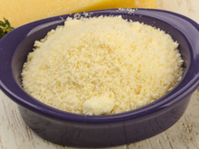 Seu queijo ralado mofa rápido? Descubra o jeito certo de armazenar para ele durar semanas na geladeira