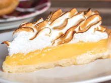 Torta de limão sem forno: receita suave e sem glúten acaba em minutos sempre que faço