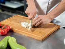 Não segure a faca de cozinha errado! Aprenda a manusear o utensílio de forma segura