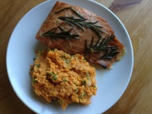 Salmão ao molho de laranja