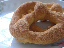 Pretzel de canela e açúcar