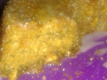 Bolo de cenoura com aveia e granola