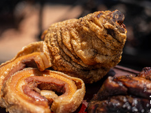 Torresmofest está de volta à Nova Iguaçu com os mais variados tipos de torresmo, iguarias de carne de porco e chopes