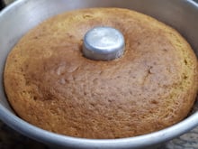 Bolo de abacate com iogurte natural