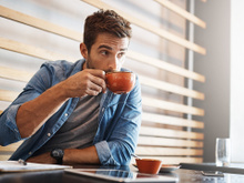 A psicologia afirma que as pessoas que tomam café preto sem açúcar costumam ter essas 9 atitudes em comum