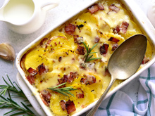 Batata gratinada de dar água na boca: receita prática, cremosa e com sabor digno de restaurante