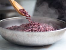 Nem beterraba, nem inhame: esses são os melhores legumes para cozinhar junto com o feijão sem perder os nutrientes