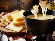 5 opções de conjuntos de fondue para aproveitar o final do inverno