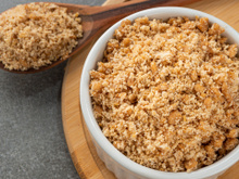 Farofa crocante de soja do TudoGostoso é a receita deliciosa que até as crianças vão gostar, combina com tudo!