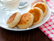 Pão de queijo de frigideira pronto em 5 minutos: uma receita rápida, prática e deliciosa para o café da manhã