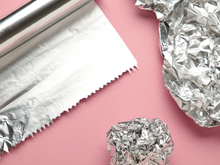 O papel-alumínio é um tesouro que você tem em casa: 5 truques simples de limpeza que mudarão a sua casa