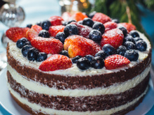 Folha de acetato: descubra como utilizá-la nos bolos