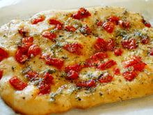 Como fazer focaccia: receita fácil do pão que não precisa sovar e faz sucesso no Tiktok