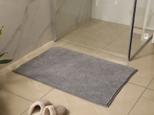 Colocar tapetes de banheiro na máquina de lavar é um enorme erro: aqui está o motivo e como limpá-los melhor