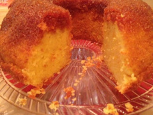 Bolo de fubá com laranja