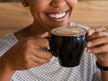 Sou cardiologista e garanto: "Pessoas que tomam café somente pela manhã têm uma expectativa de vida mais longa e têm menos probabilidade de sofrer um ataque cardíaco”.