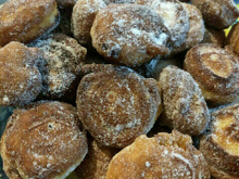 Bolinho de chuva com fubá