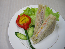 Sanduíche de repolho e cenoura