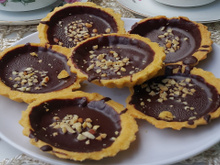 Nem farinha, nem lactose: torta de paçoca crocante e cremosa com baixo carboidrato é a sobremesa perfeita para reunir a família