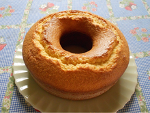 Bolo de fubá caseiro para uma tarde aconchegante com seu café na hora do lanche