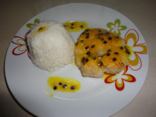 Peixe ao molho de maracujá